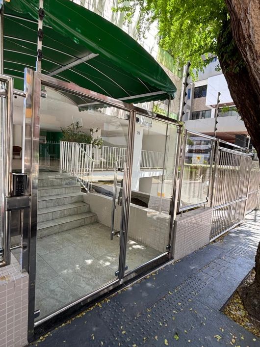 Vendo 2/4, 1 suíte no Jardim Apipema