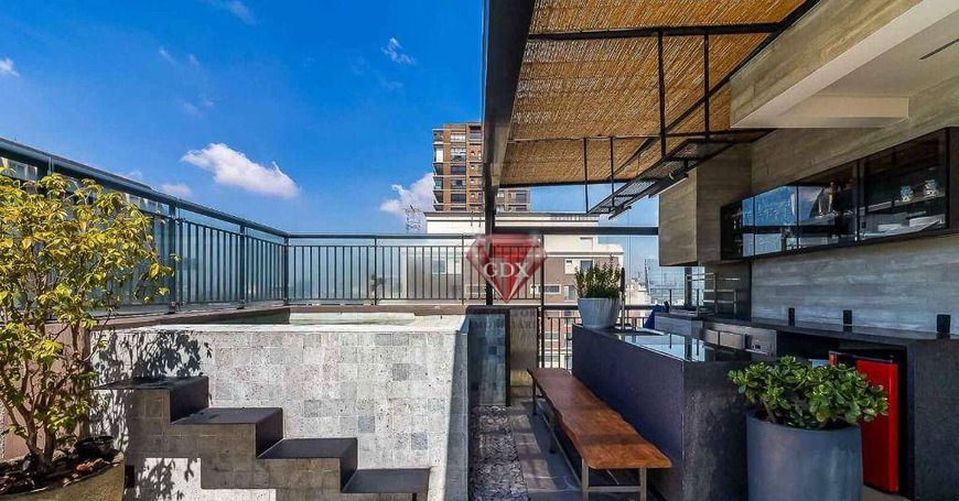 Cobertura com piscina no SAX Itaim Bibi