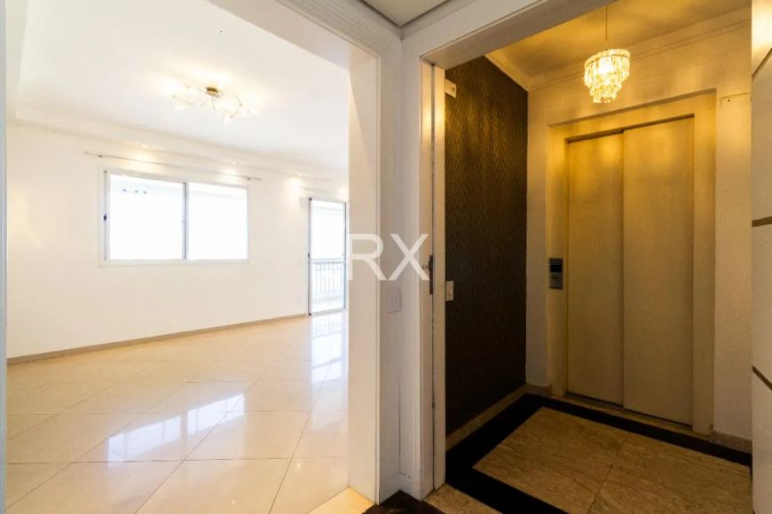 Venda de Apartamento Espaçoso na Vila Romana