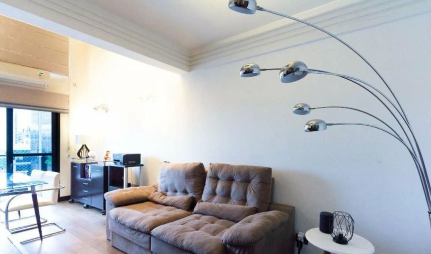 Apartamento estilo duplex com 52m² à venda em Moema.