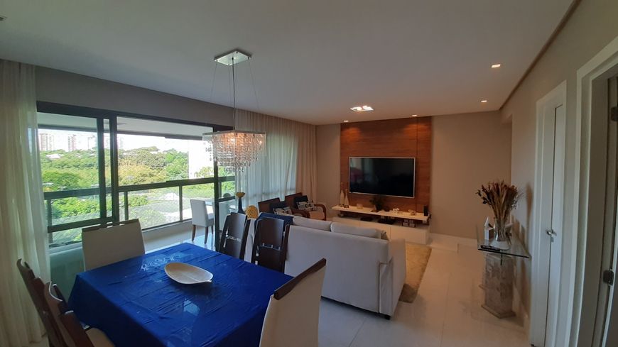 Apartamento para venda possui 130 metros quadrados com 4 quartos em Alphaville I - Salvador - BA