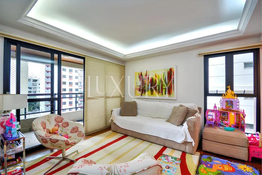Apartamento à venda na Vila Mariana, 125 m², 3 suítes, Terraço, 2 vagas