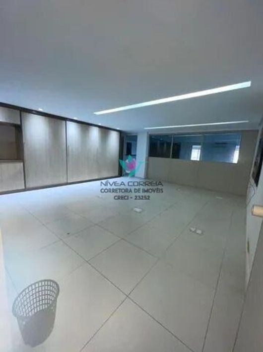 Vende-se Lojão Comercial - no Costa Azul