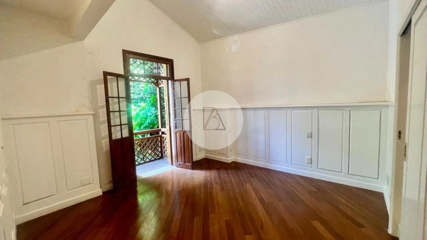 Casa de Vila Renovada 300m² 4 Dormitórios 2 Suítes no Jardim Paulistano