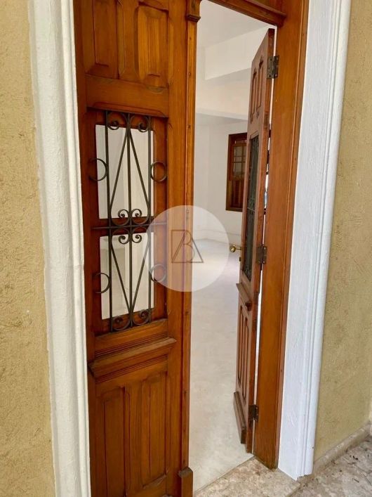 Casa de Vila Renovada 300m² 4 Dormitórios 2 Suítes no Jardim Paulistano