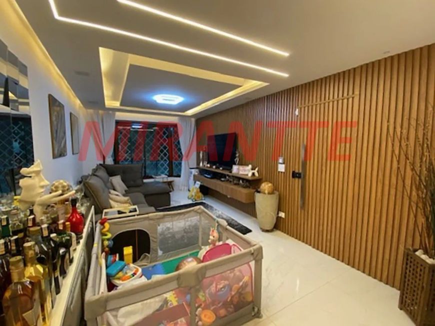 Sobrado de 200m² com 3 quartos em Vila Baruel
