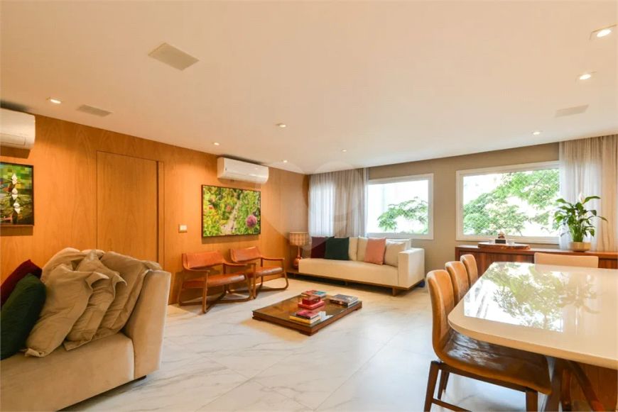 Apartamento com 3 quartos à venda em Cerqueira César - SP