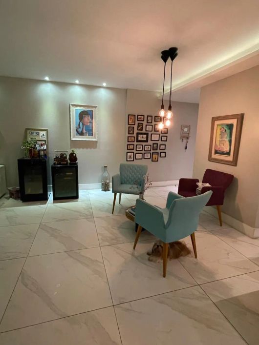 Vendo Apartamento na PITUBA: 180m2. Nascente , 4 Quartos Revertido Para 3 Suítes