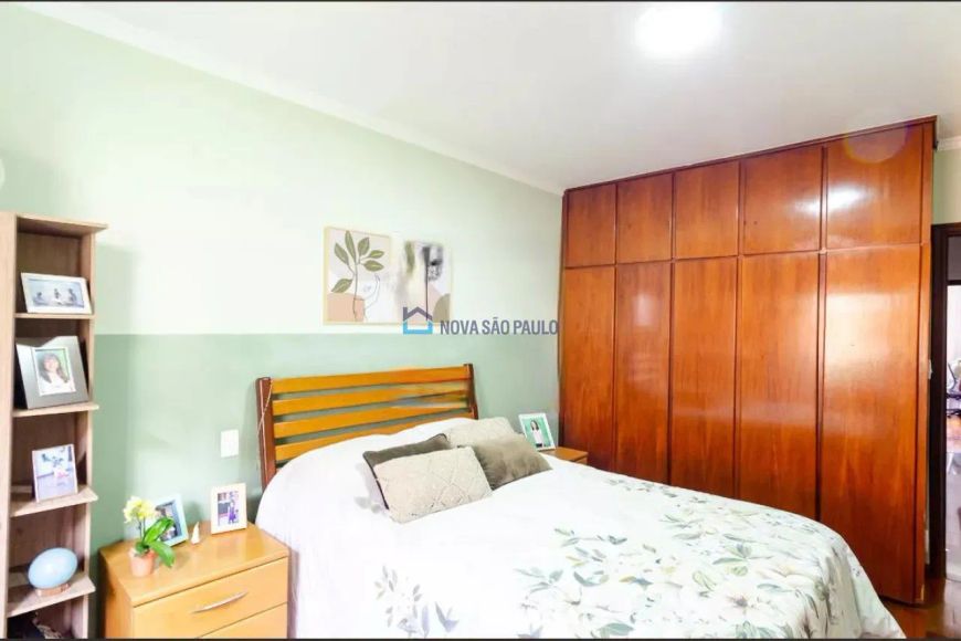 Sobrado com 140 m² sendo 2 dorms com A/E sala cozinha com A/E 3 banheiros lavanderia 2 vagas garagem
