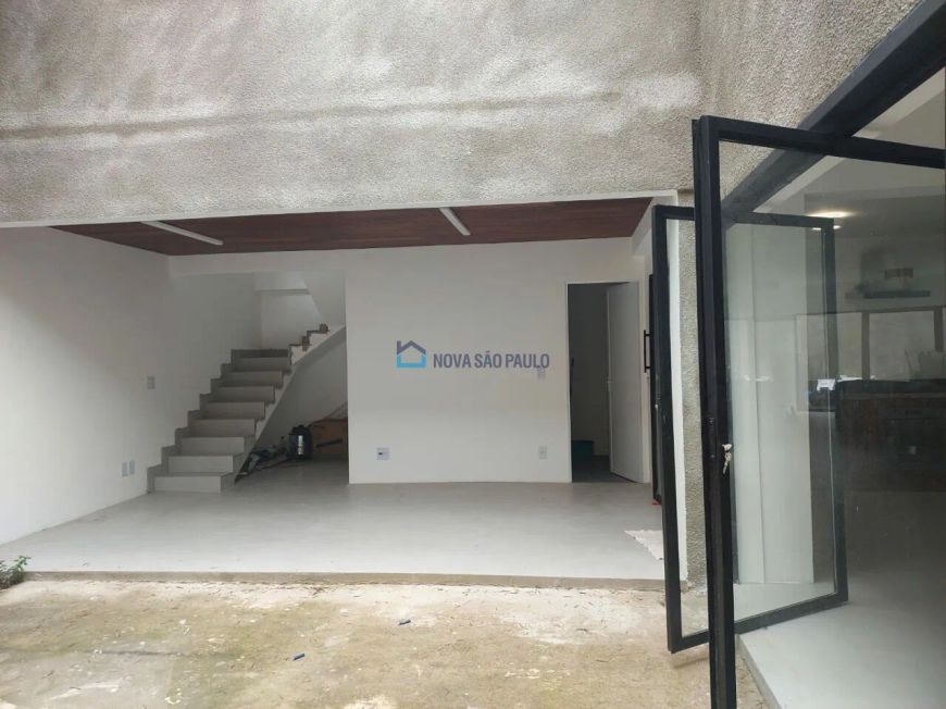 Sobrado Planalto Paulista, 4 Dormitórios, 2 vagas, Quintal e Edícula