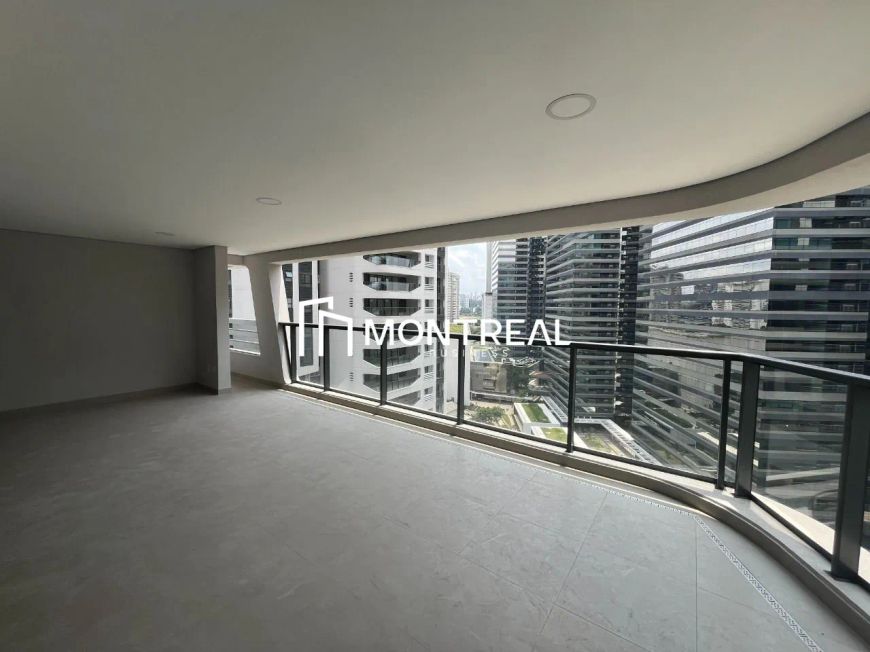 APARTAMENTO À VENDA NA BROOKLIN, 3 SUÍTES. 4 VAGAS DE GARAGEM.