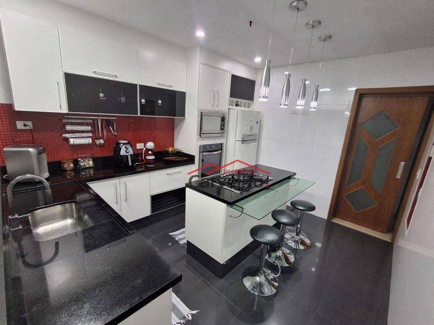 Sobrado com 3 dormitórios à venda, 160 m² por R$ 1.380.000,00 - Jardim Guanca - São Paulo/SP