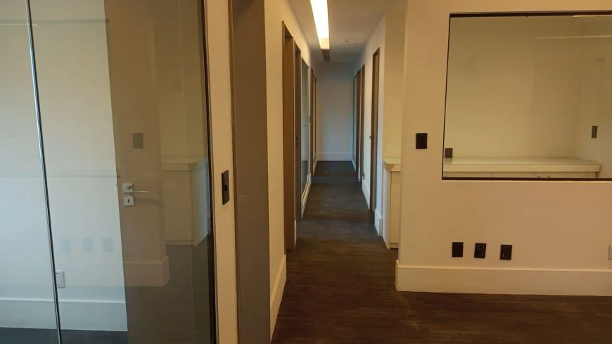 Sala Comercial - Ed. Garibaldi Memorial - 350m²