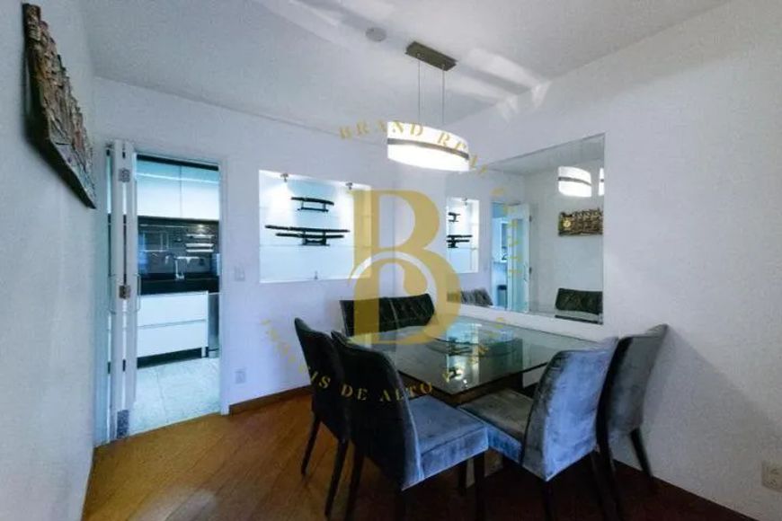 Apartamento mobiliado à venda no bairro Vila Nova Conceição.