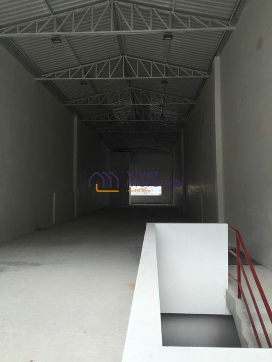 Amplo espaço comercial