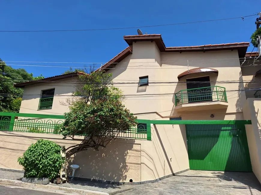 Sobrado para venda com 353 metros quadrados com 4 quartos em Cidade São Francisco - São Paulo - SP