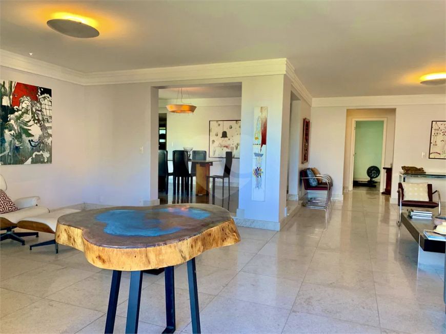 Apartamento com 6 quartos à venda em Graça - BA