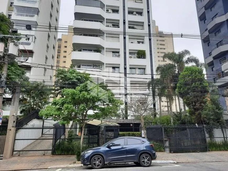 Apartamento à venda com 144m², 3 quartos e 2 vagas