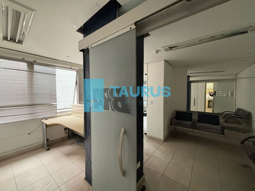 Conjunto Comercial para locação, 1 vaga, 380m², República
