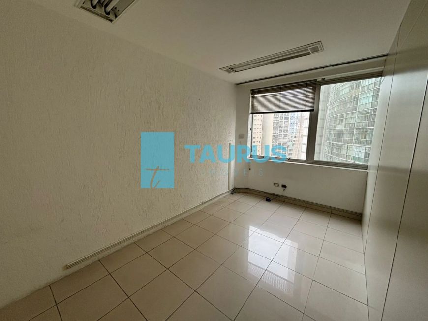 Conjunto Comercial para locação, 1 vaga, 380m², República