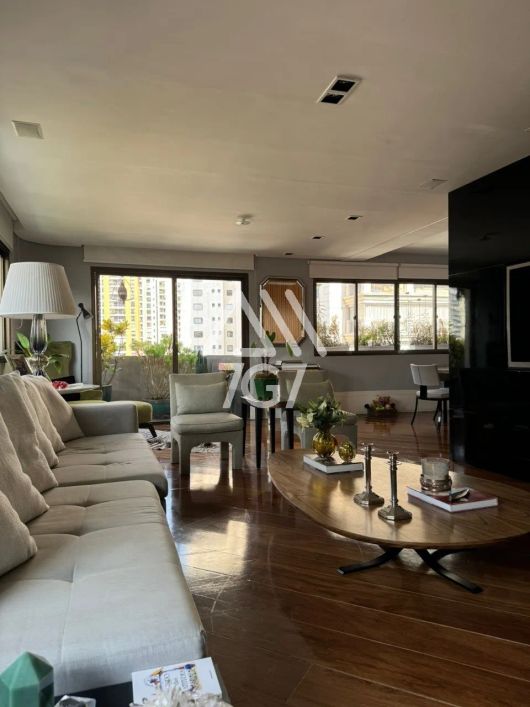 APARTAMENTO À VENDA NO ITAIM BIBI