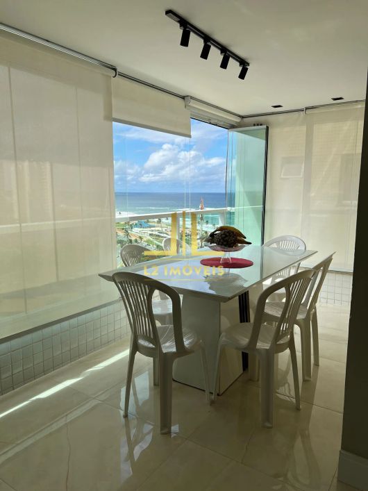 APARTAMENTO - 2 QUARTOS SENDO 1 SUÍTE - NASCENTE - VISTA MAR - PITUAÇU