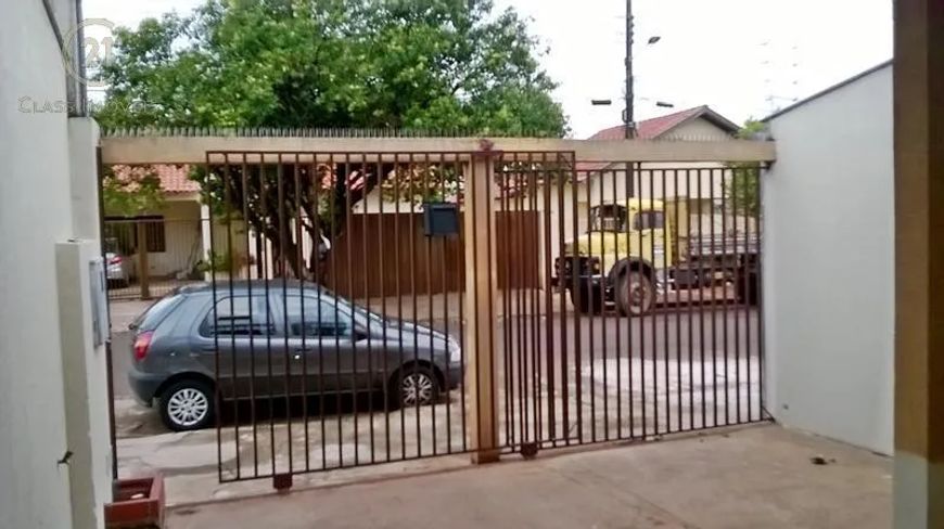 Casa à venda em Londrina, Colúmbia, com 3 quartos, com 72 m²