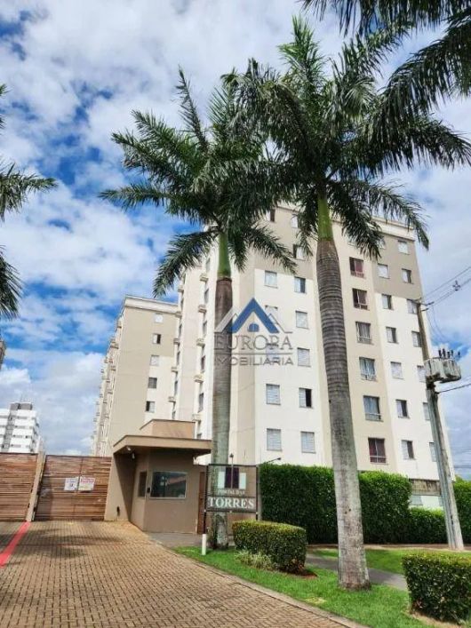 Apartamento com 3 dormitórios à venda, 55 m² por R$ 285.000,00 - Conjunto Habitacional Santiago II -