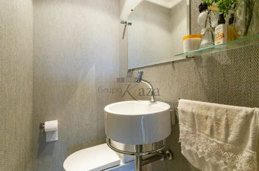 Cobertura Duplex - Chácara Santo Antônio - 4 Dormitórios - 285m².