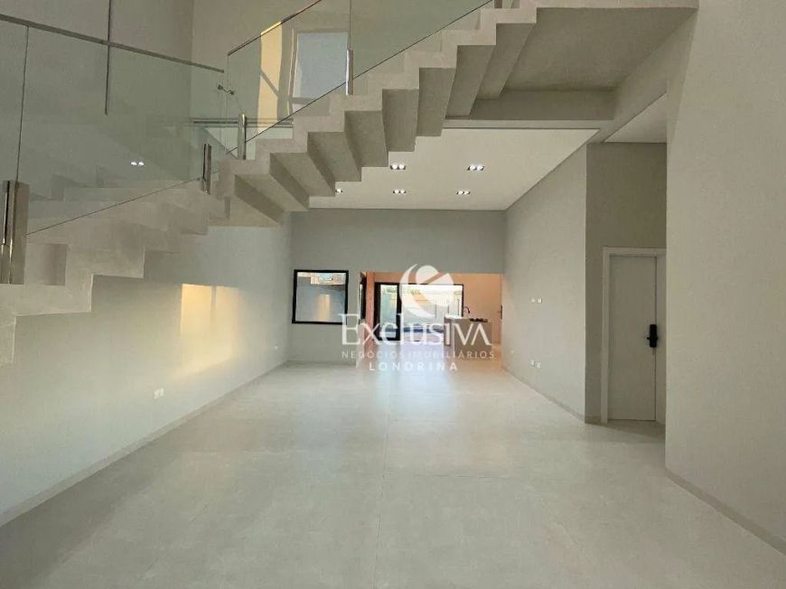 Sobrado com 4 quartos à venda, 210 m² - Parque Tauá - Cond. Aranguá - Londrina/PR