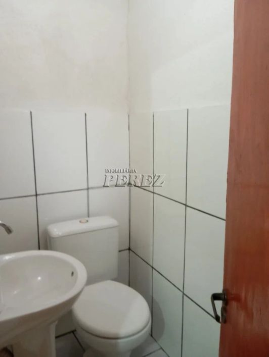 Sala comercial para locação na região leste em Londrina.