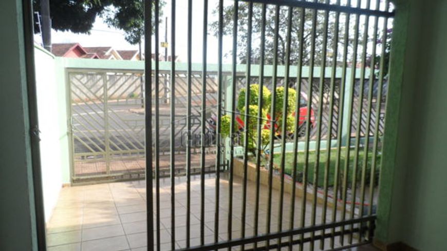 Casa à venda - Conjunto Habitacional Maria Cecília Serrano de Oliveira- 120m2