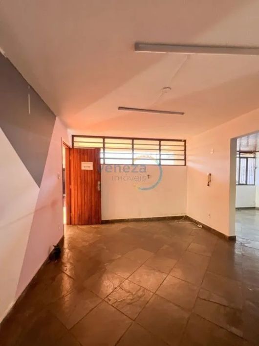 Casa Comercial para alugar por R$ 5500.00, 280.00 m2 - LONDRILAR - LONDRINA/PR