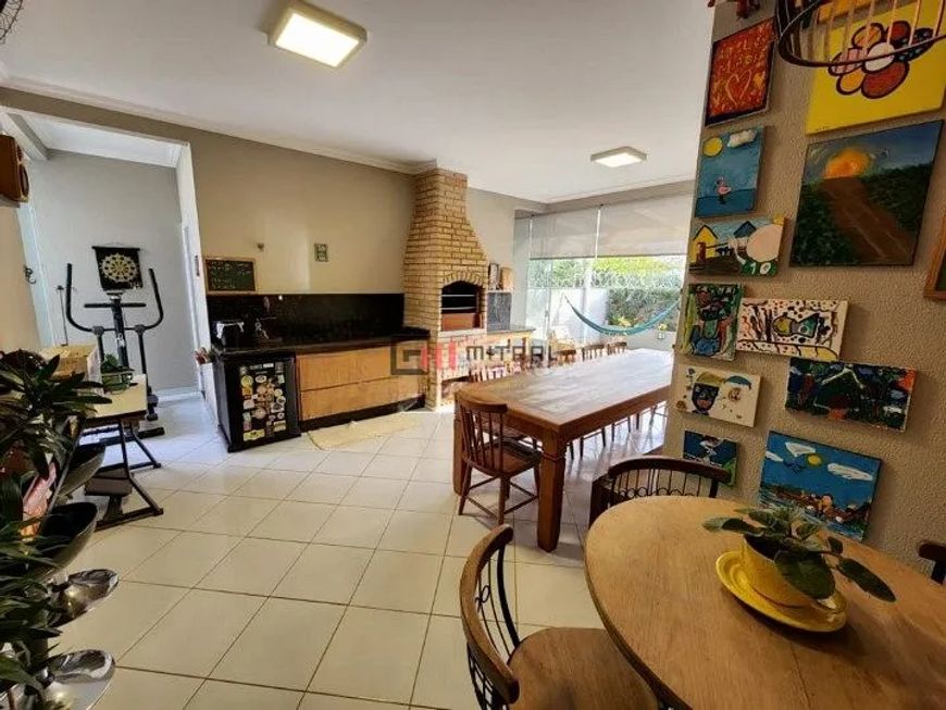 Casa à venda , com três dormitórios (sendo 2 suítes) no condomínio Sonora, Terra Bonita, Londrina