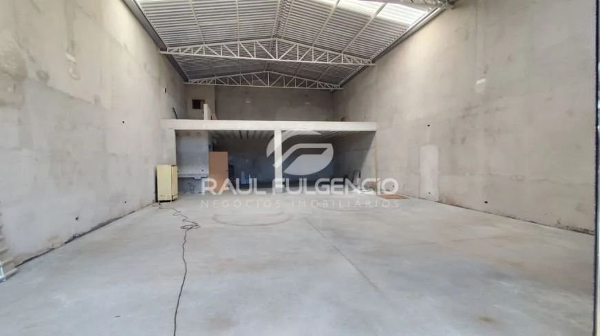 BARRACÃO NOVO DE 290m² PARA LOCAÇÃO NA AV. ROBERT KOCH – LONDRINA!