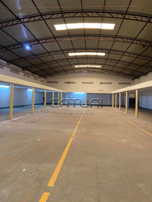 Comercial Parque Comercial Quati
