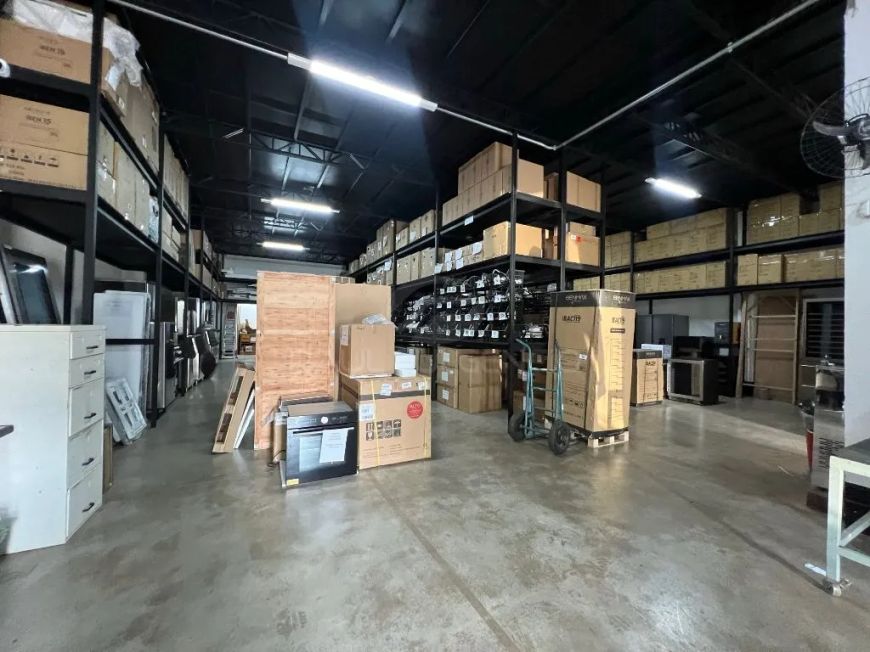 Excelente Barracão Comercial para Alugar no Bairro Portal de Versalhes 1 em Londrina