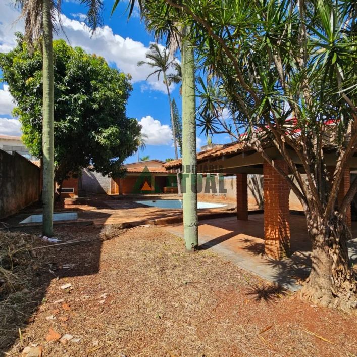 Terreno com 450 m² na zona leste de Londrina