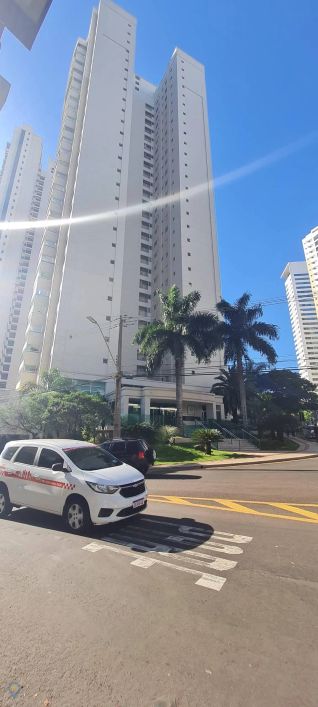 Apartamento à venda com 285 m² por R$2.500.000,00