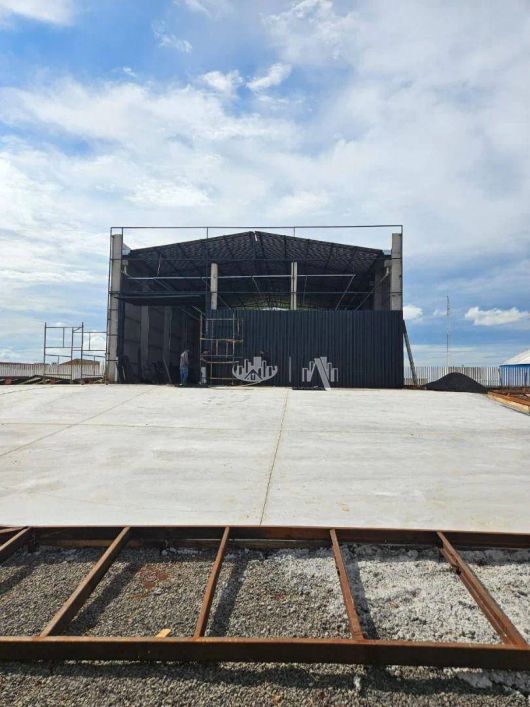 Barracão, 375 m² - venda por R$ 1.500.000 ou aluguel por R$ 9.500/mês - São Lourenço - Zona Sul de L