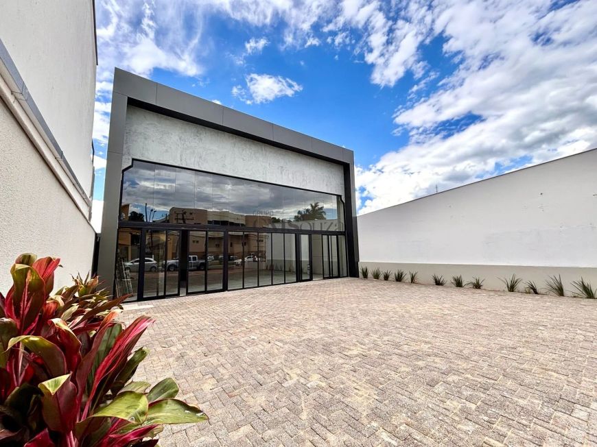 Imovél comercial AV. Madre Leonia - 390m²