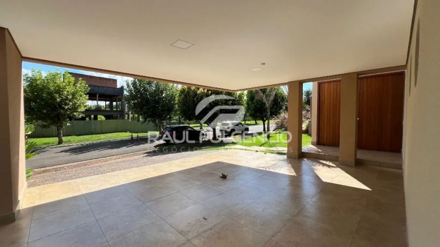Linda casa em condomínio para alugar no bairro Esperança em Londrina