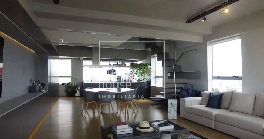195 m² | 2 suítes | 2 vagas