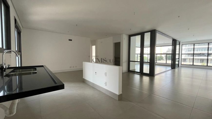 Apartamento com 3 suítes à Venda - 207m² - 3 vagas