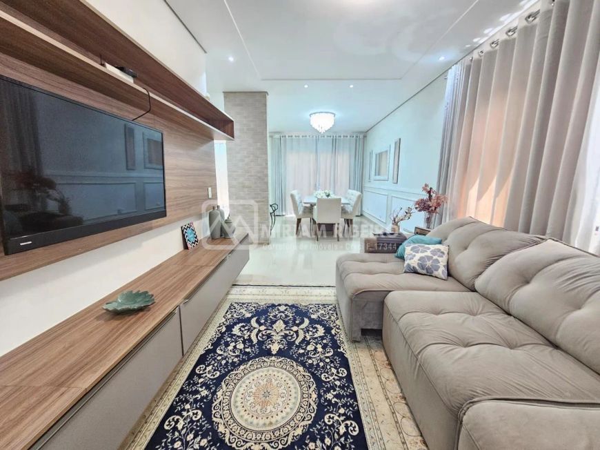 CASA CONDOMINIO PARQUE TAUA