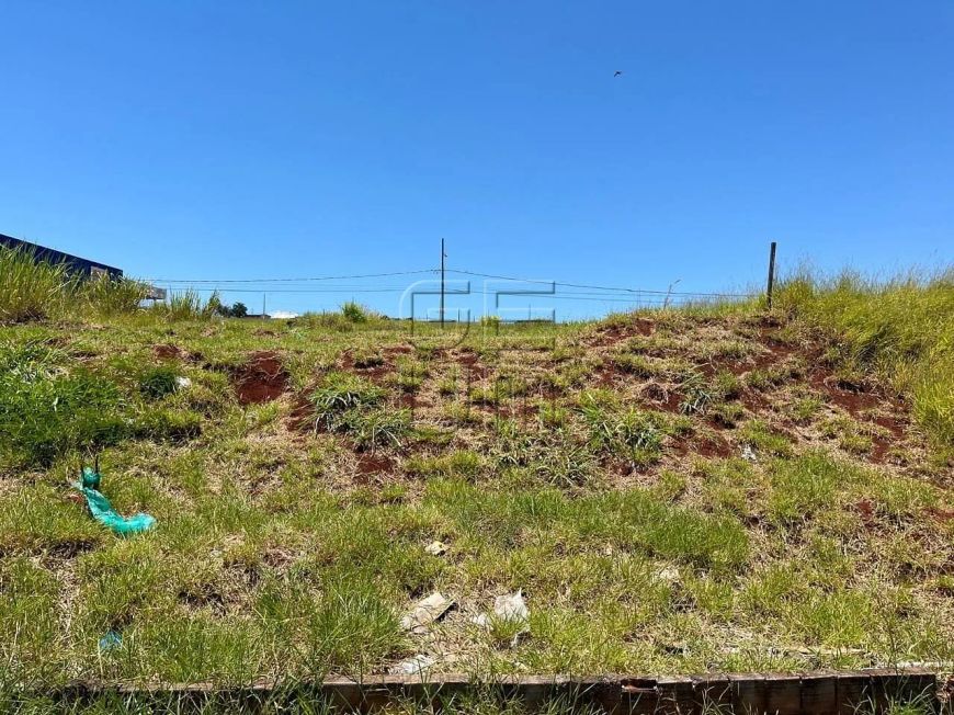 Terreno com localização estratégica, à venda por R$ 240.000,00
