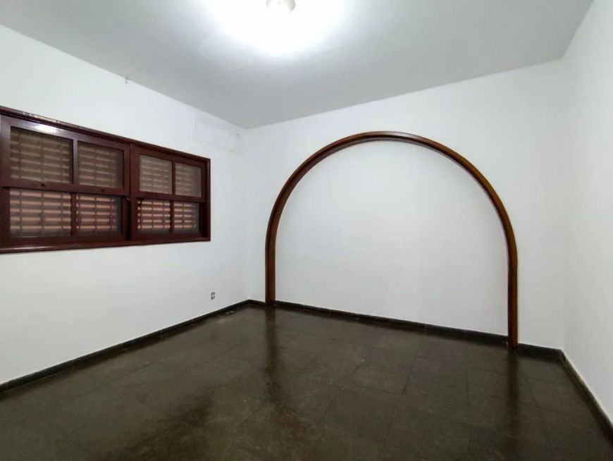 Casa Comercial para alugar por R$ 8500.00, 370.00 m2 - PETROPOLIS - LONDRINA/PR