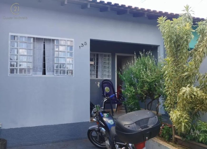 Casa à venda em Londrina, Jardim Belo Horizonte, com 3 quartos, com 80 m²
