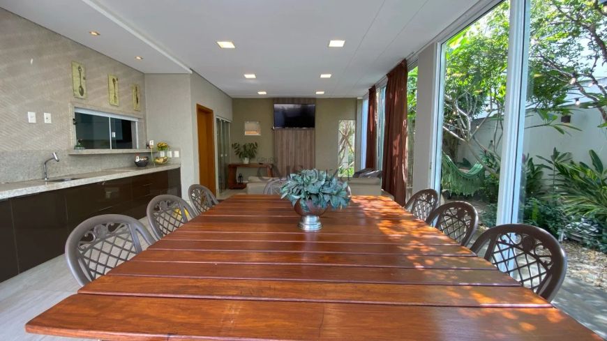 Casa Condomínio com 4 suítes locação - Mobiliada
