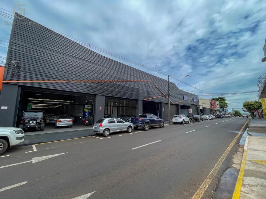 Loja para alugar em Londrina, Centro, com 341.17 m²